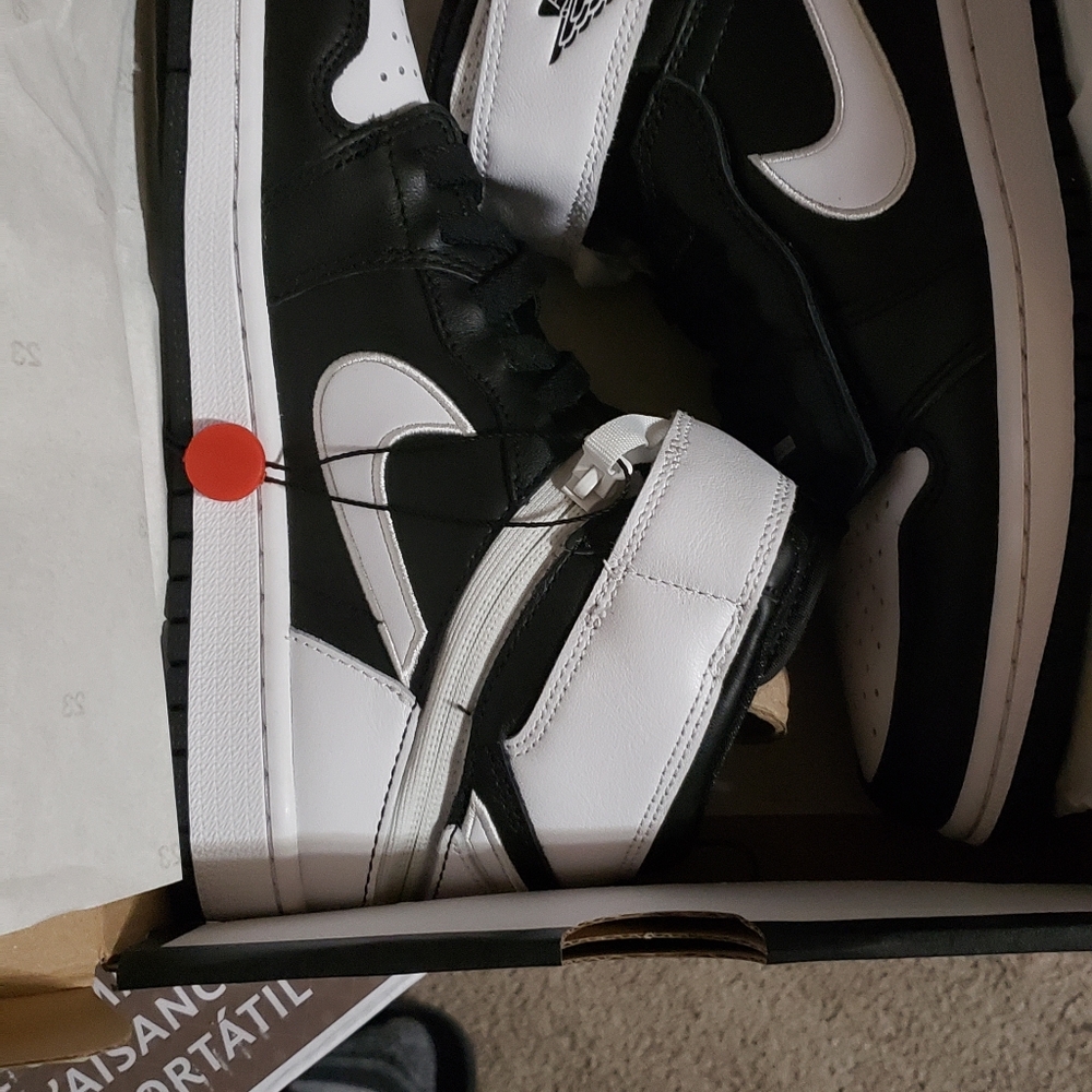 Jordan's Hi Flyease - Picture 2 of 2